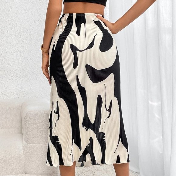 Black And White Preppy Womens Graphic Print Plisse Skirt - Picture 2 of 5